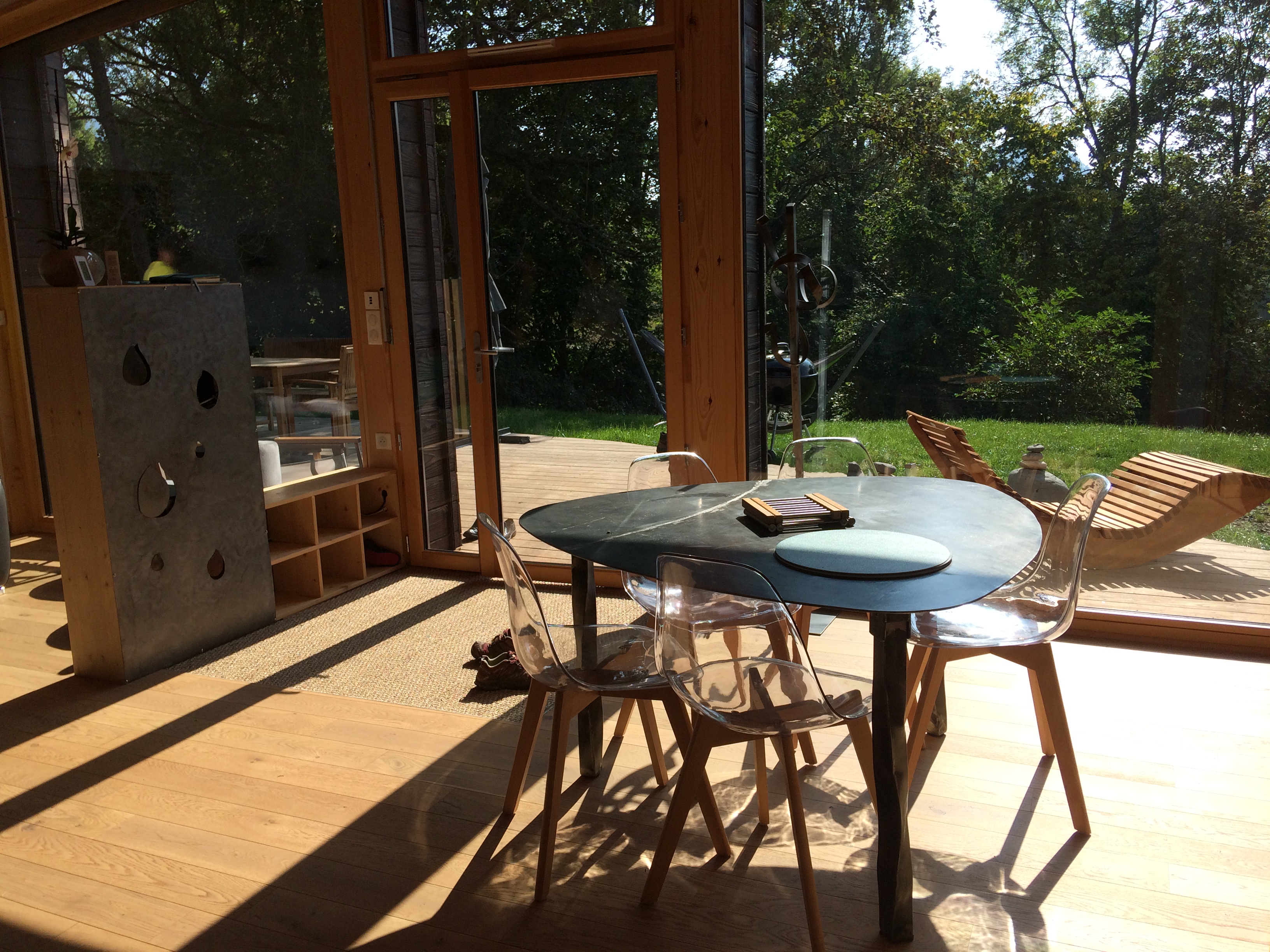 repas avec la vue sur le Meygal