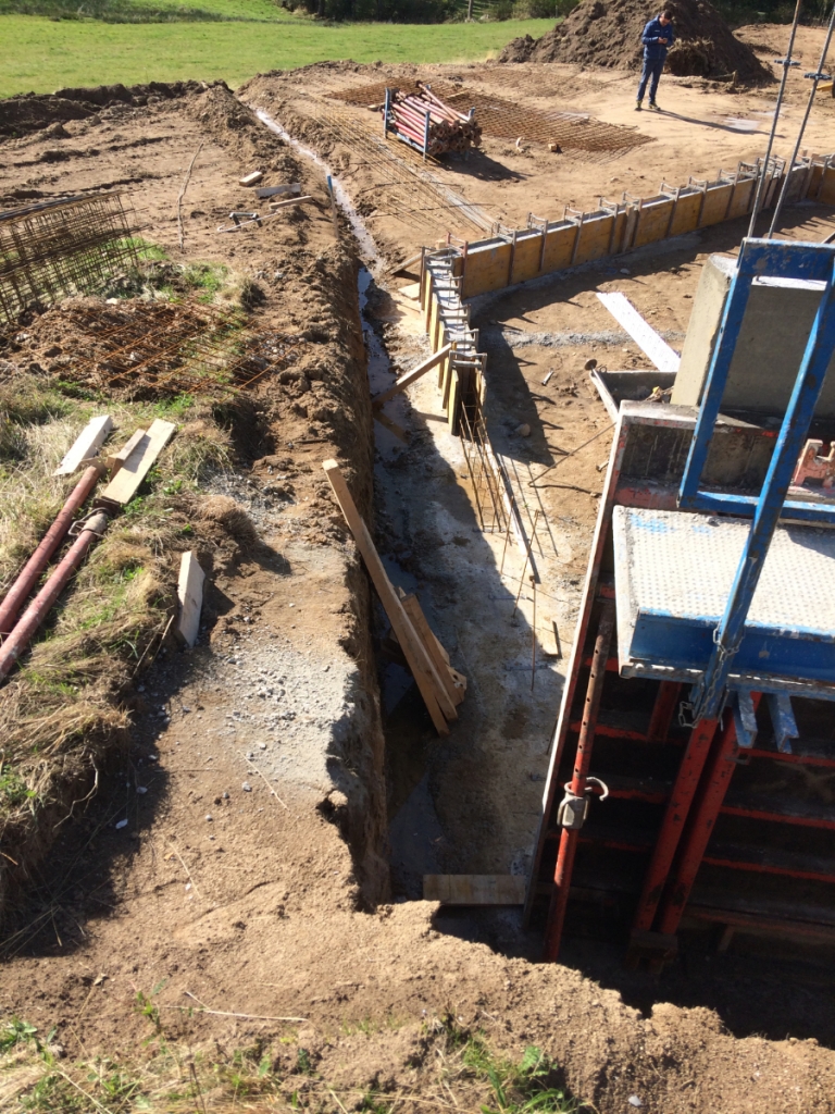 Chantier en cours : terrassement et fondations